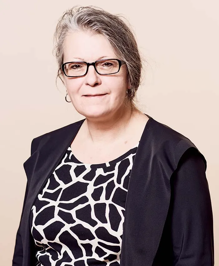Porträt von Regina von der Heyde, Bestattungsinstitut Brückmann